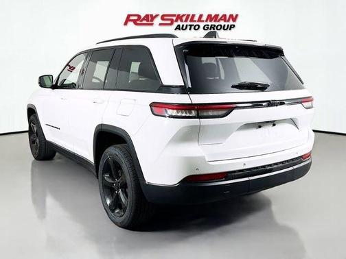 2024 Jeep Grand Cherokee Laredo