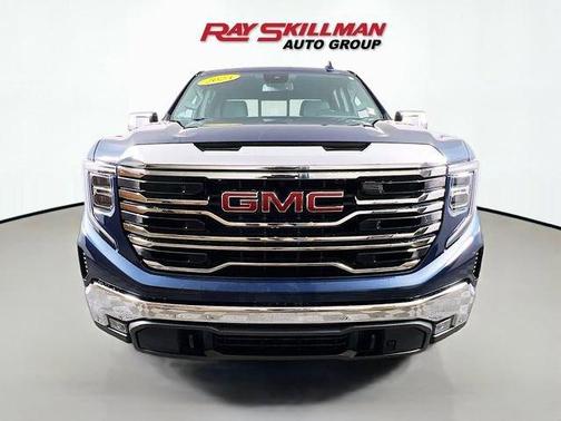 Pacific Blue Metallic 2023 GMC Sierra 1500 SLT