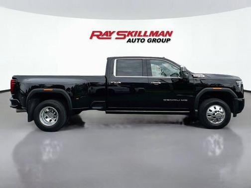 Onyx Black 2024 GMC Sierra 3500 Denali