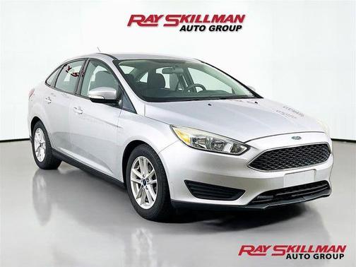 Magnetic 2017 Ford Focus SE