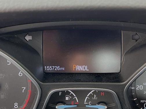 Magnetic 2017 Ford Focus SE