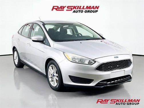 Magnetic 2017 Ford Focus SE