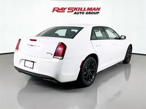 2019 Chrysler 300 S