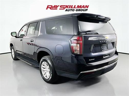 2024 Chevrolet Suburban LT