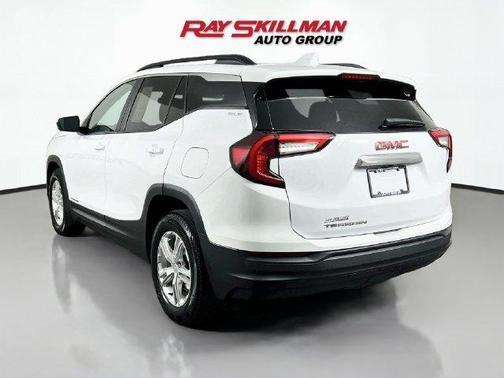 Summit White 2023 GMC Terrain SLE