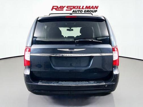 Maximum Steel Metallic 2014 Chrysler Town & Country Touring-L