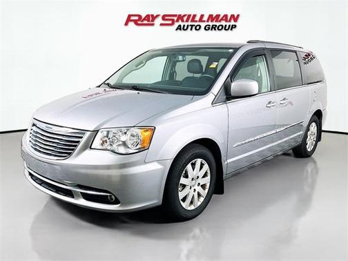 2015 Chrysler Town & Country Touring