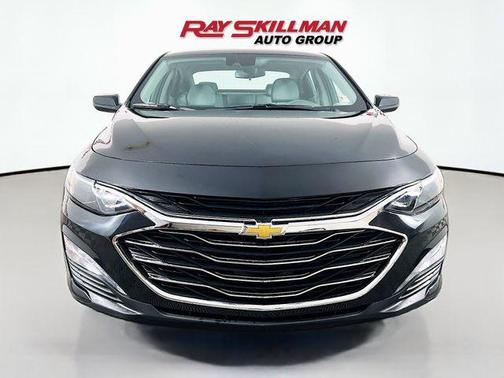 Mosaic Black Metallic 2025 Chevrolet Malibu LT