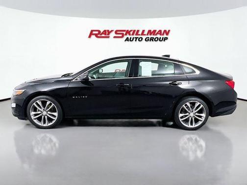 Mosaic Black Metallic 2025 Chevrolet Malibu LT