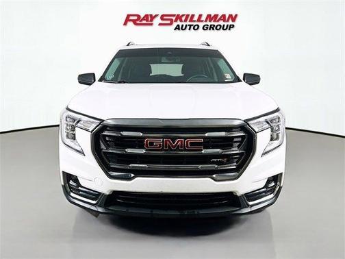 2022 GMC Terrain AT4