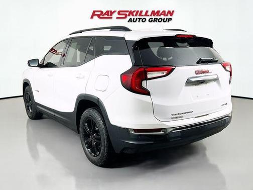 2022 GMC Terrain AT4