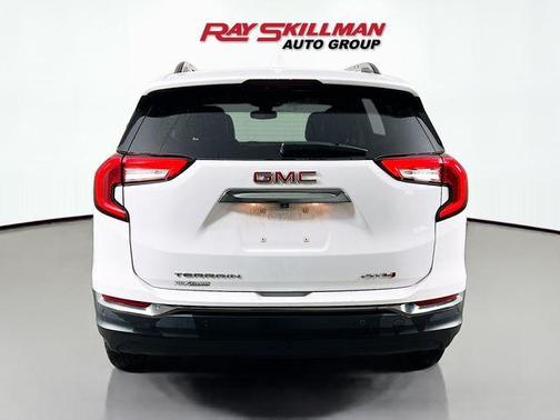 2022 GMC Terrain AT4