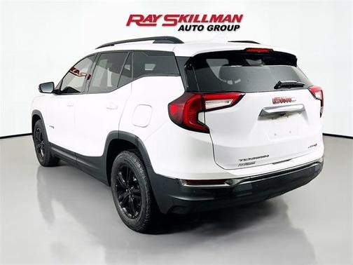 2022 GMC Terrain AT4