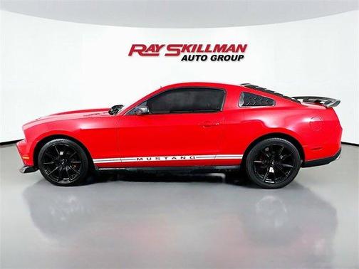 2011 Ford Mustang V6