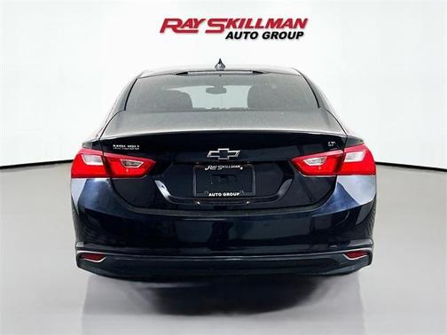 2017 Chevrolet Malibu 1LT