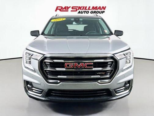 2023 GMC Terrain AT4