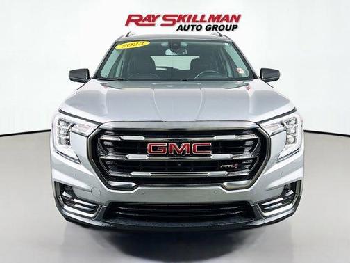 2023 GMC Terrain AT4