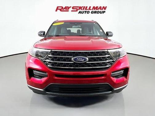 Rapid Red Metallic Tinted Clearcoat 2020 Ford Explorer XLT