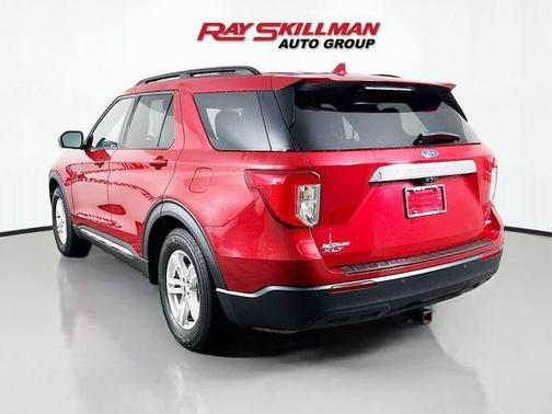 Rapid Red Metallic Tinted Clearcoat 2020 Ford Explorer XLT