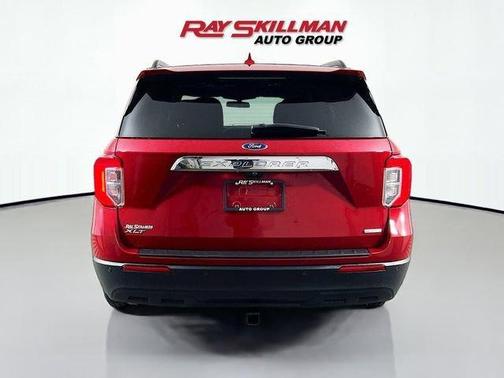 Rapid Red Metallic Tinted Clearcoat 2020 Ford Explorer XLT
