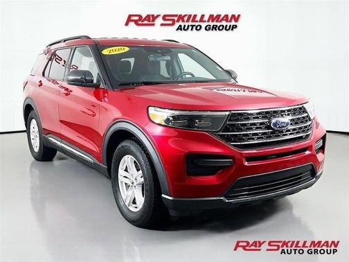 Rapid Red Metallic Tinted Clearcoat 2020 Ford Explorer XLT
