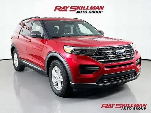 Rapid Red Metallic Tinted Clearcoat 2020 Ford Explorer XLT