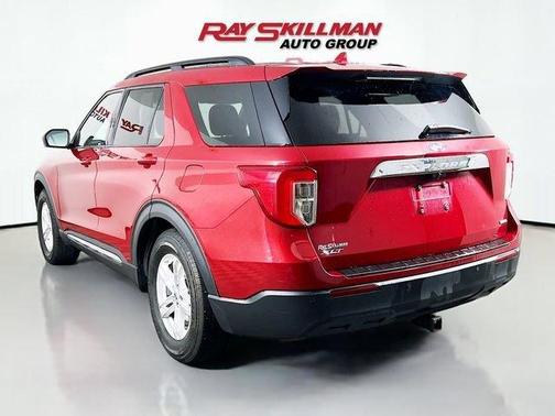 Rapid Red Metallic Tinted Clearcoat 2020 Ford Explorer XLT