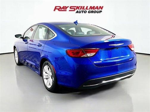 2017 Chrysler 200 Limited