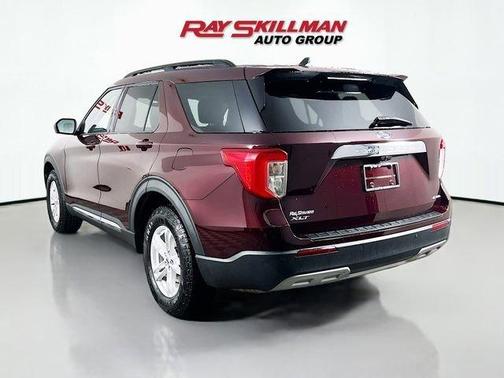 Burgundy Velvet Tinted Clearcoat 2022 Ford Explorer XLT