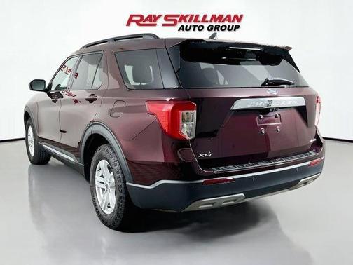 Burgundy Velvet Tinted Clearcoat 2022 Ford Explorer XLT