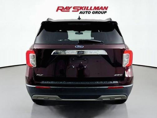 Burgundy Velvet Tinted Clearcoat 2022 Ford Explorer XLT