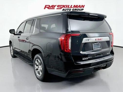 Onyx Black 2022 GMC Yukon XL SLE