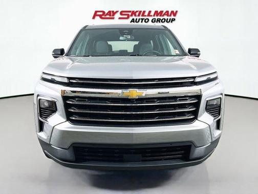 Sterling Gray Metallic 2024 Chevrolet Traverse LT