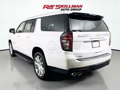 2023 Chevrolet Suburban High Country