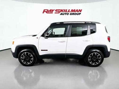 2023 Jeep Renegade Trailhawk