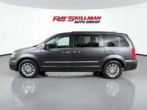Granite Crystal Clearcoat Metallic 2015 Chrysler Town & Country Touring-L