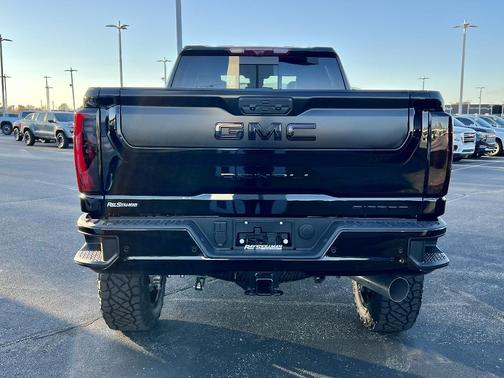 2025 GMC Sierra 2500 Denali