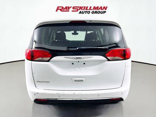2018 Chrysler Pacifica Touring Plus