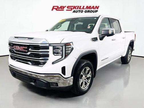 White Frost Tri-Coat 2025 GMC Sierra 1500 SLT
