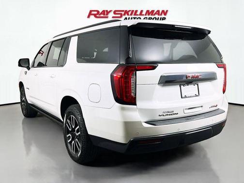 2024 GMC Yukon XL AT4
