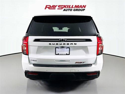 2024 Chevrolet Suburban RST