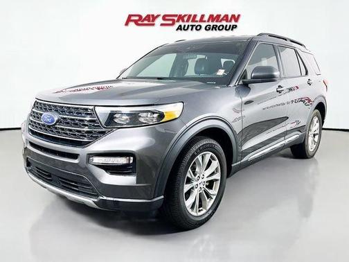 Magnetic Metallic 2020 Ford Explorer XLT