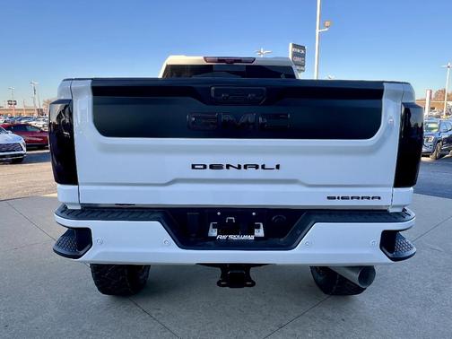 2025 GMC Sierra 2500 Denali