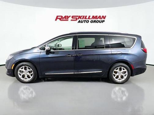 Steel Metallic 2019 Chrysler Pacifica Limited