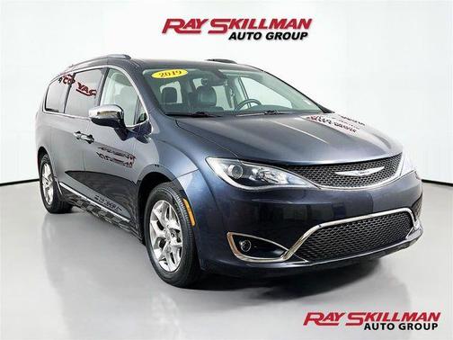 Steel Metallic 2019 Chrysler Pacifica Limited