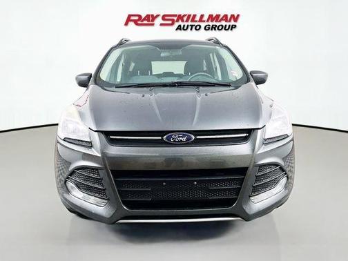 Magnetic 2016 Ford Escape SE