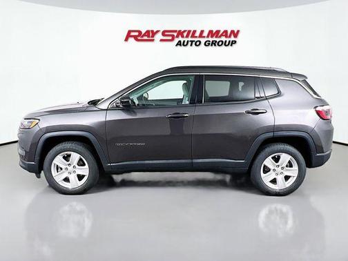Granite Crystal Clearcoat Metallic 2022 Jeep Compass Latitude