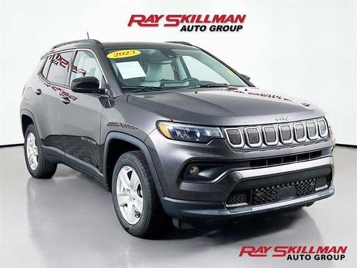 Granite Crystal Clearcoat Metallic 2022 Jeep Compass Latitude