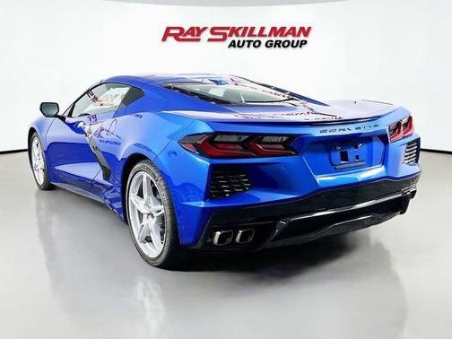 Elkhart Lake Blue Metallic 2021 Chevrolet Corvette Stingray w/2LT