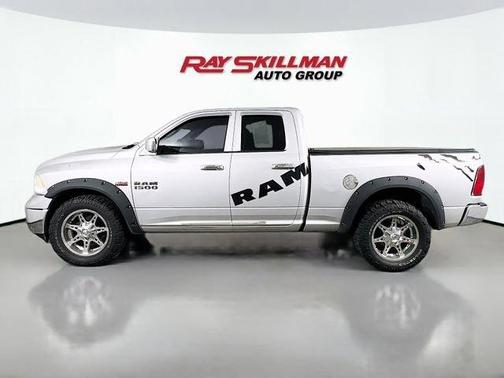 Bright Silver Clearcoat Metallic 2014 RAM 1500 SLT